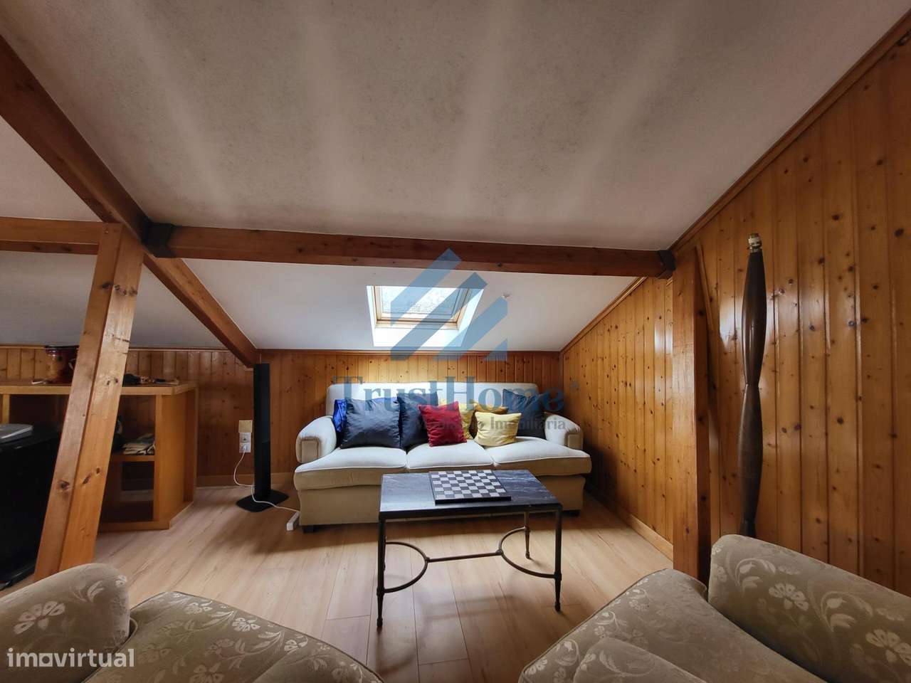 MoradiaV5 com jardim, piscina e ginásio no centro de Coruche-39