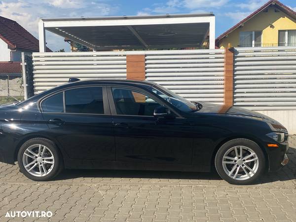 BMW Seria 3 320i Aut. - 2