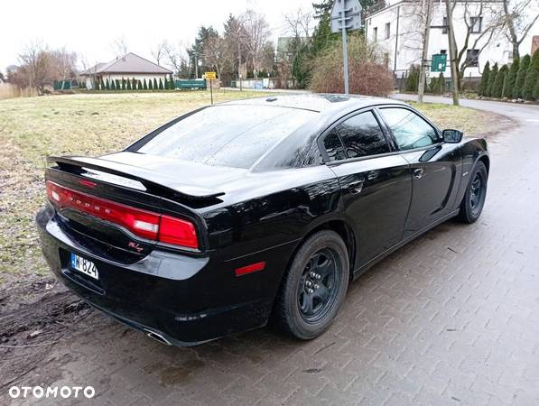 Dodge Charger - 4