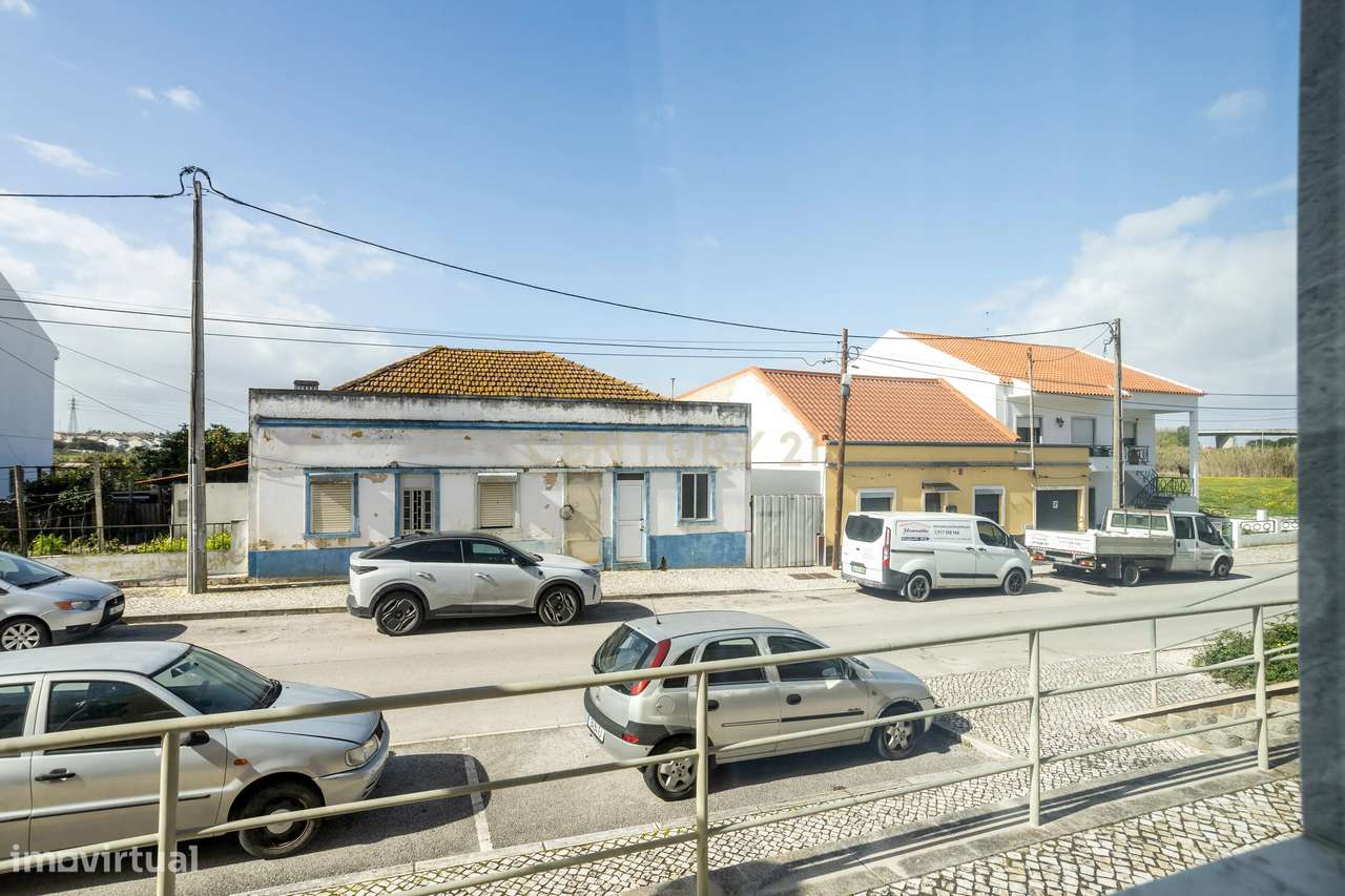 T2 c/parqueamento e arrecadação em Condomínio Privado - Alhos Vedros-29