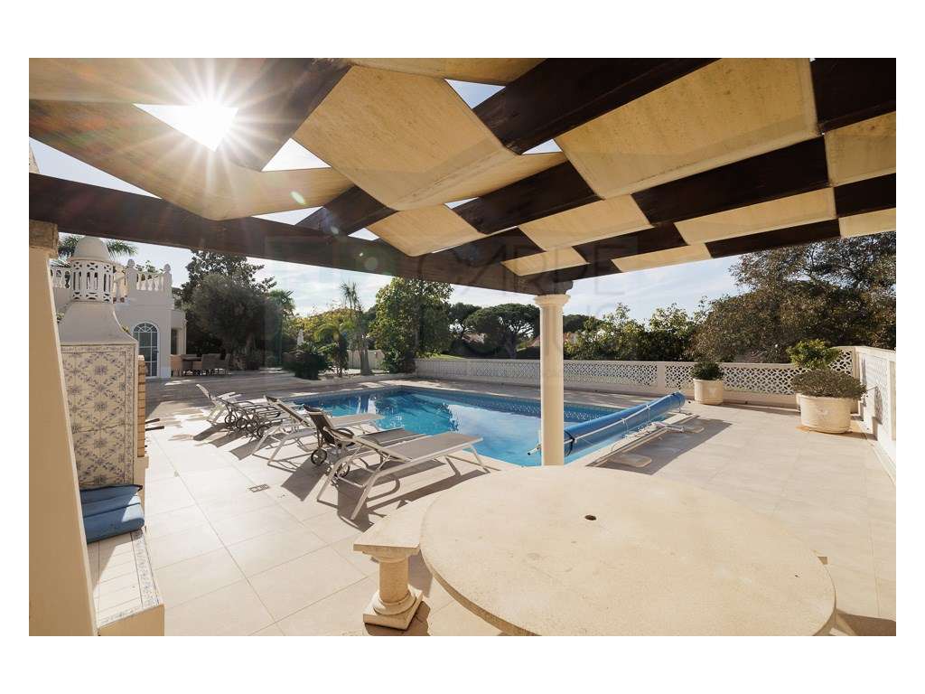 Moradia V4 inserida no campo de Golfe, Vale de Lobo, Algarve-16