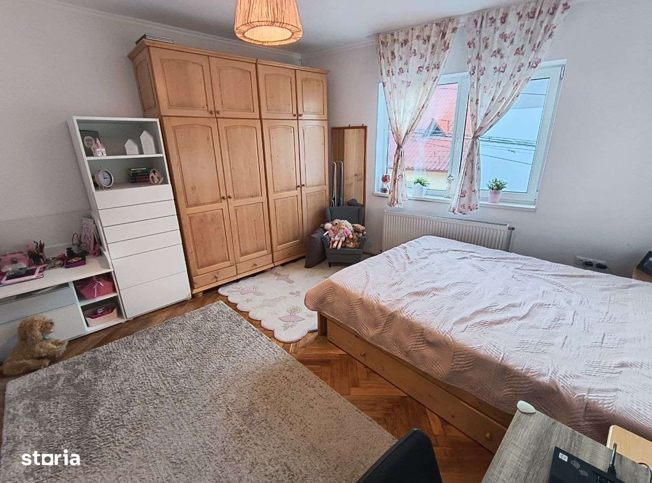 Casa de vanzare zona Avram Iancu formata din 3 apartamente - Imagine principală: 1/10