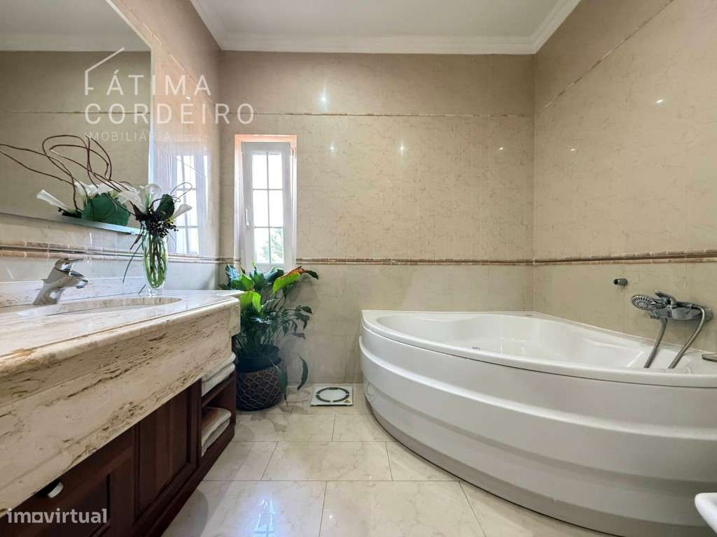 Morada Condomínio Privado Quinta do Peru-30