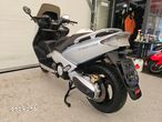 Yamaha Tmax - 26