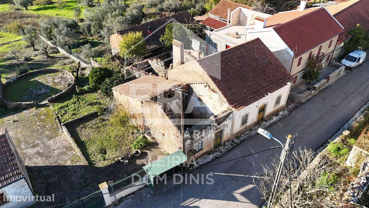 Moradia T3 isolada com jardim em Ferreira do Zêzere - Grande imagem: 2/15