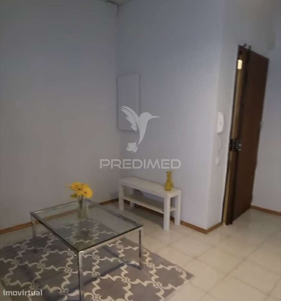Apartamento T1 com Varanda Fechada junto ao Bonfim – Setúbal-28