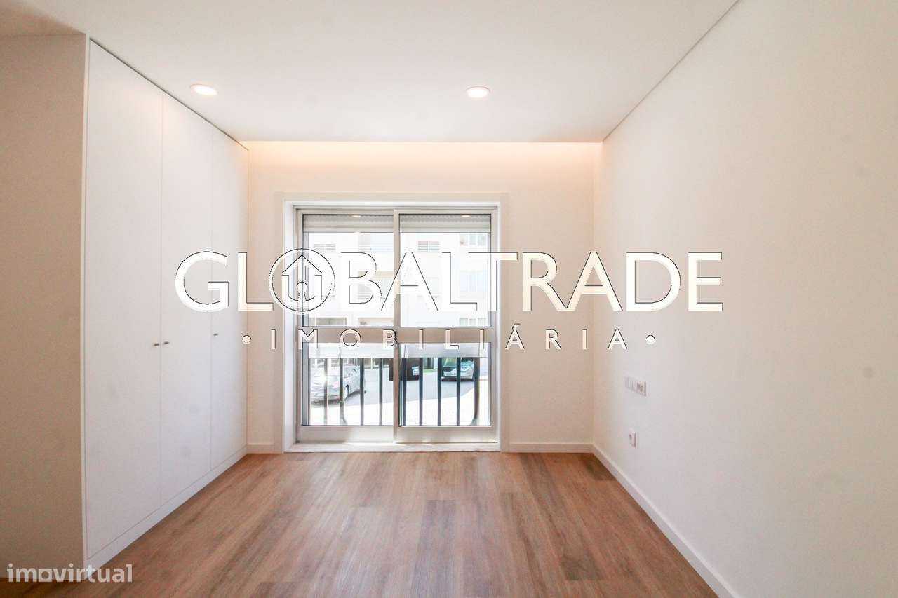 Apartamento T2 Renovado em Leça do Balio-18