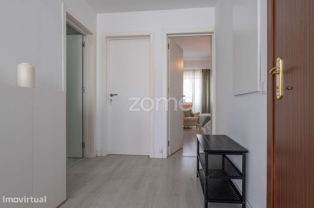 Apartamento T2 à venda em Queluz-12