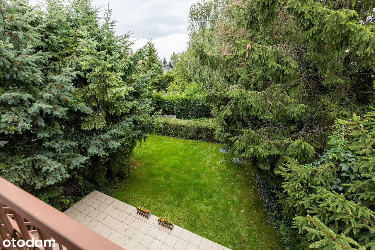 Przestronny dom w Plewiskach, podwójny garaż-12