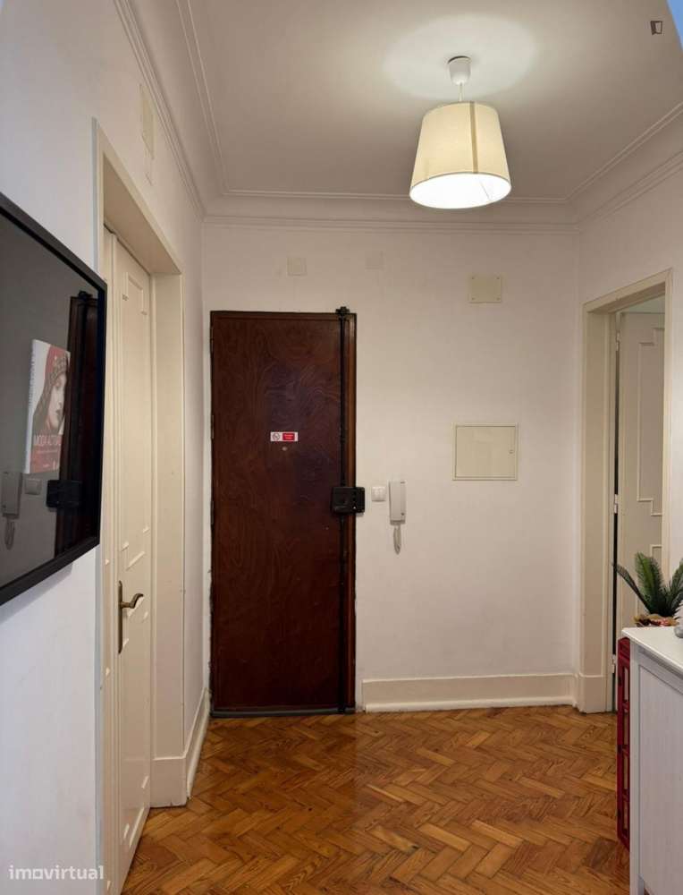 Quarto - localizado em Lisbon - Grande imagem: 2/10