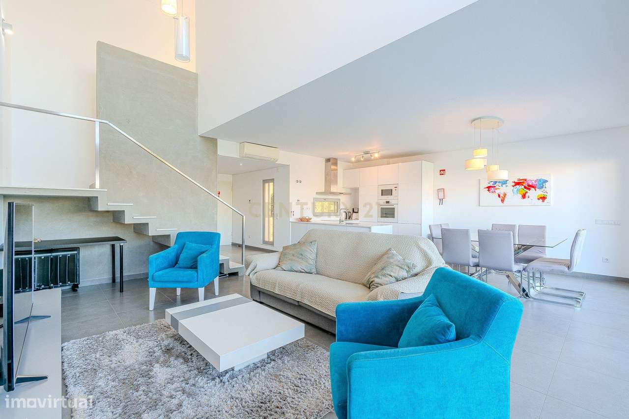 Moradia T3 Moderna no Coração de Albufeira - Grande imagem: 3/41
