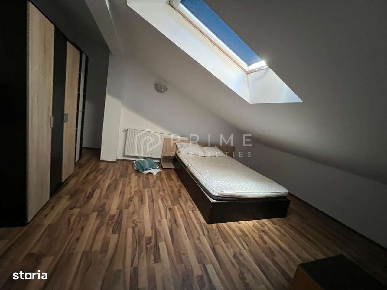 Apartament penthouse cu 4 camere de vânzare în Cornișa - Imagine principală: 4/11