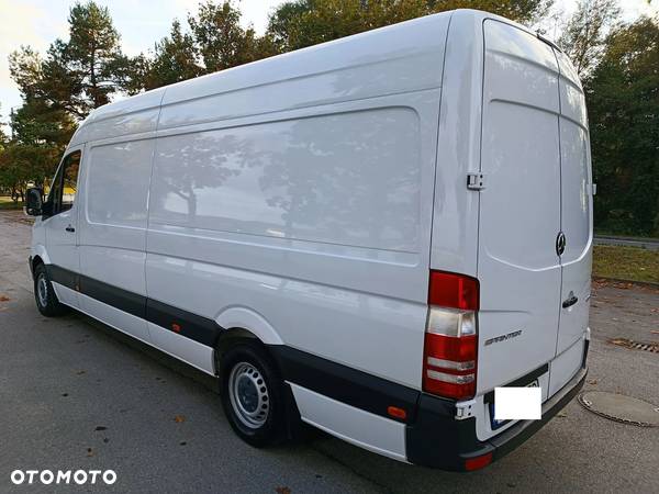 Mercedes-Benz Sprinter - 9