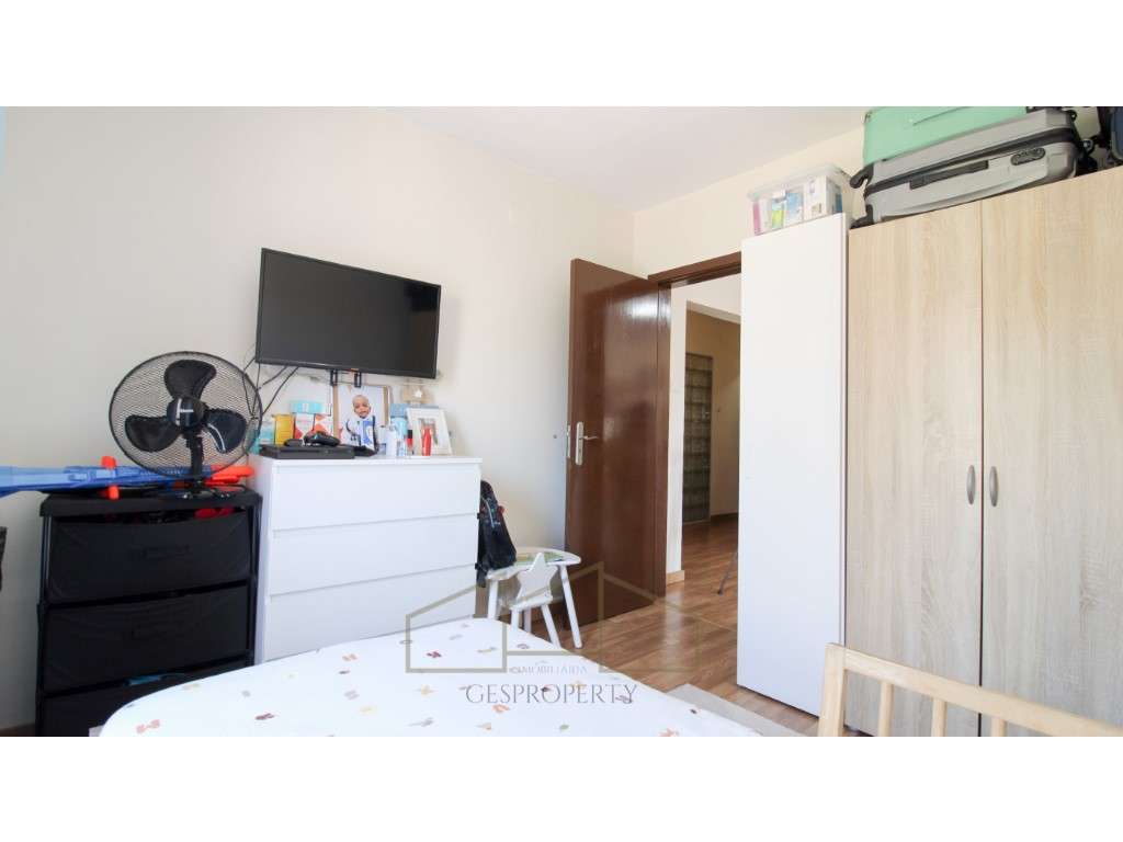 Apartamento T3 no Laranjeiro-9