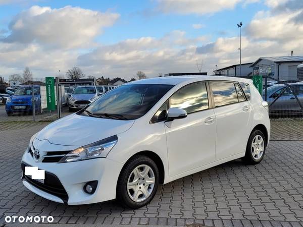 Toyota Verso 1.6 D-4D Premium - 4