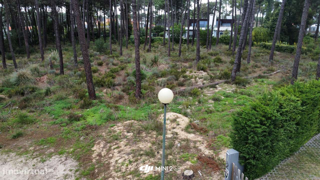 Lote com 2333m2 - condomínio da Herdade de Aroeira - Grande imagem: 4/35