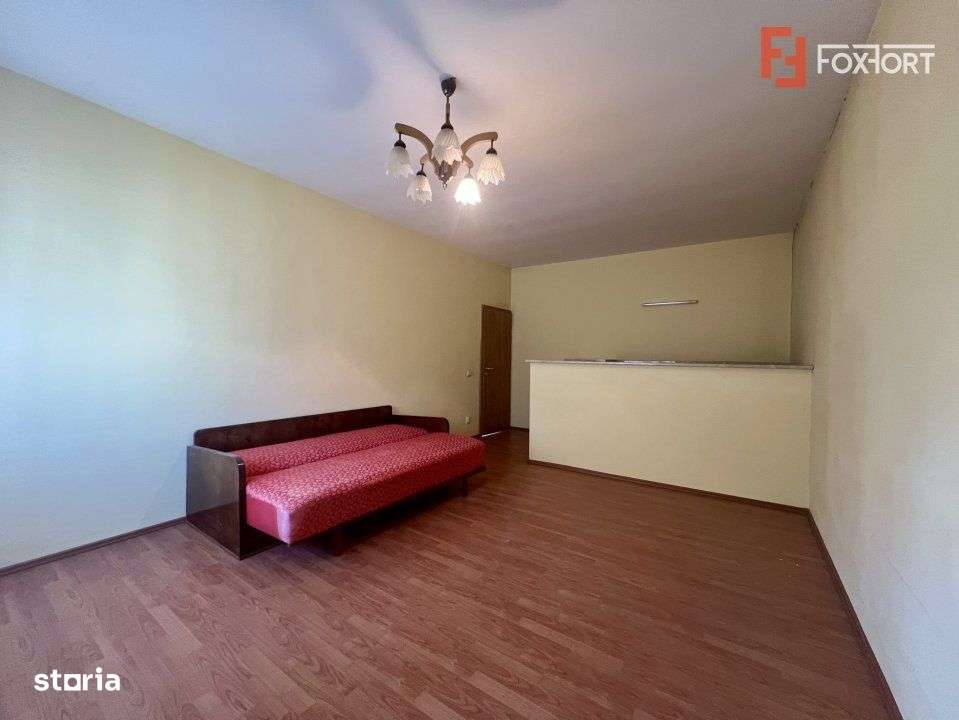 Casa individuala cu 7 camere si teren de 358 mp de vanzare, zona Giroc - Imagine principală: 5/19