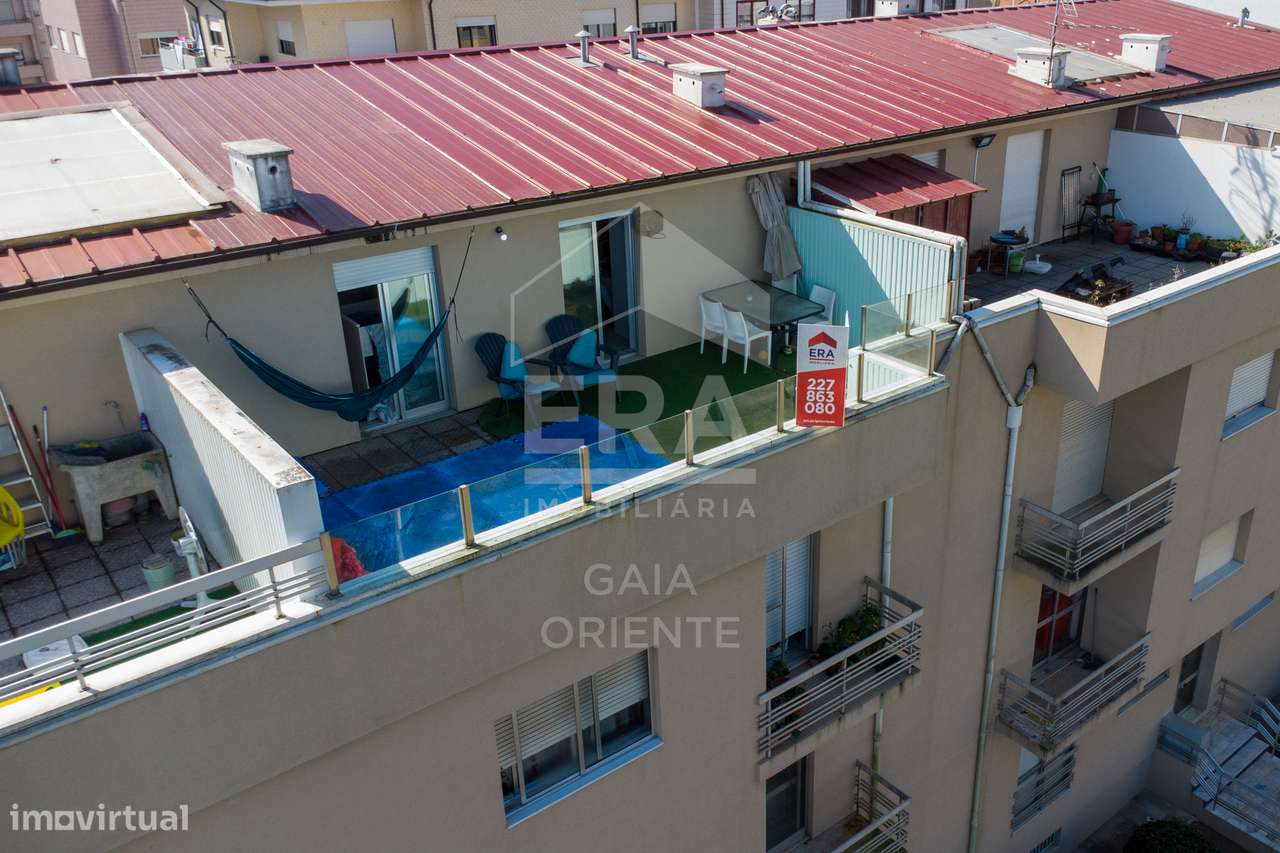 T2 com terraço e garagem em Vilar de Andorinho-26