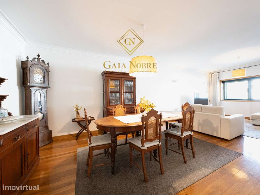 Moradia T4 em Vilar do Paraíso-5