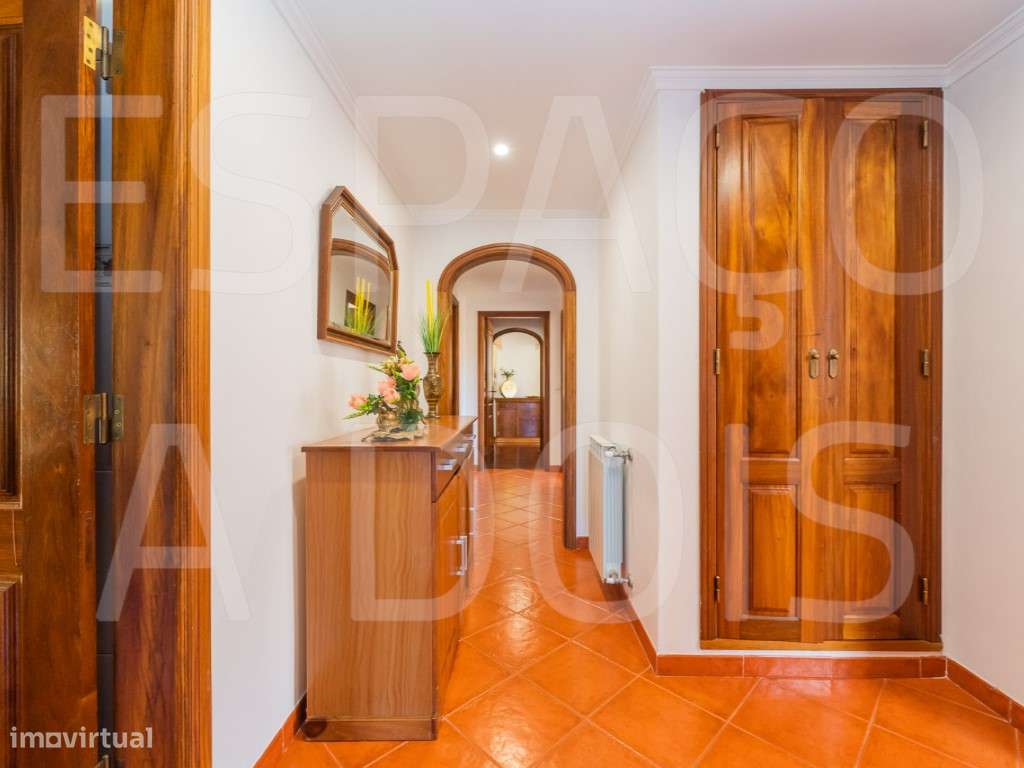 DESLUMBRANTE! INDEPENDENTE (isolada). Excelente qualidade de constr...-59