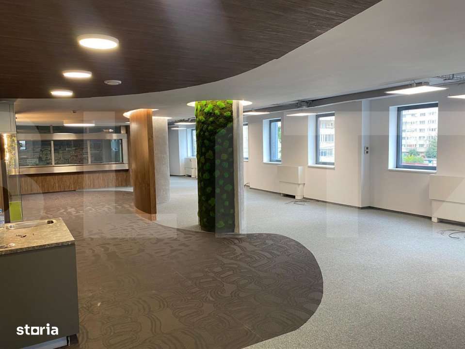 Spatiu deosebit in cladire clasa A - Imagine principală: 2/13