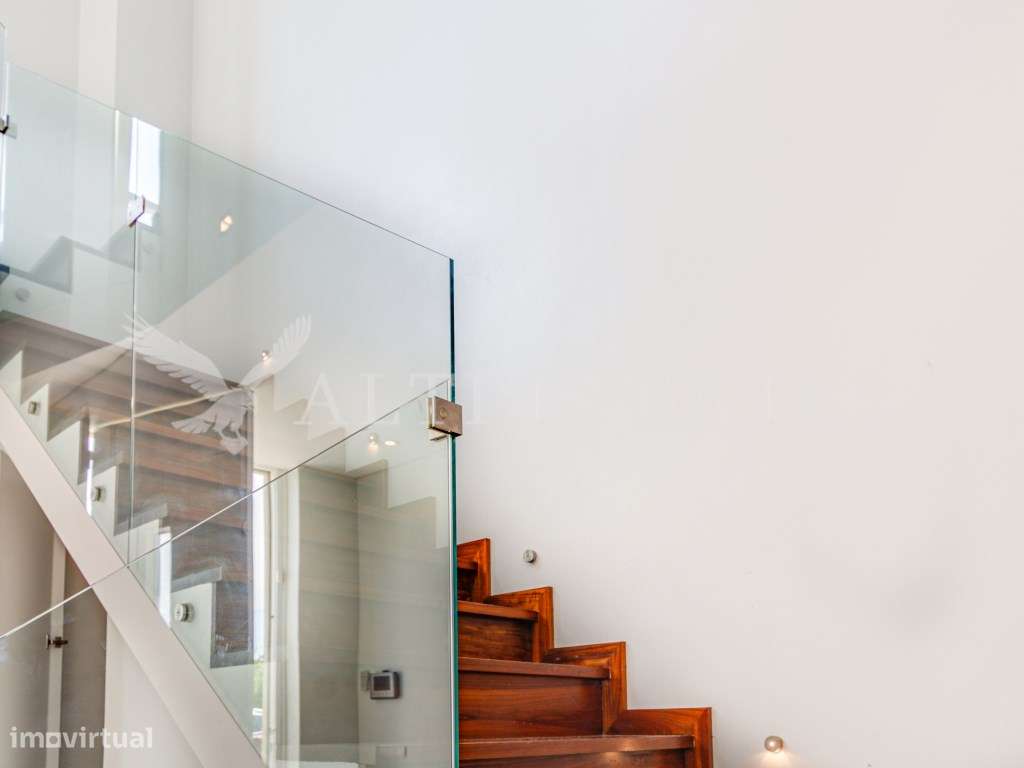 Moradia Única T4 + 1 Quinta da Marinha-14