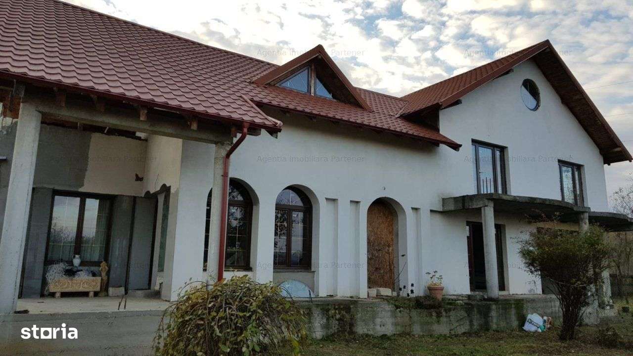 Casa P+M - semifinisata, Merisani, teren 1.065mp - Imagine principală: 2/12