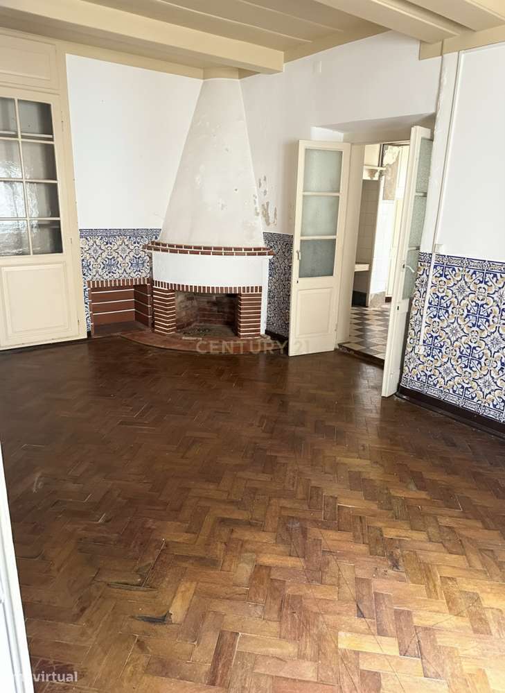 Moradia T5 com Grande Potencial | Salvaterra de Magos-4