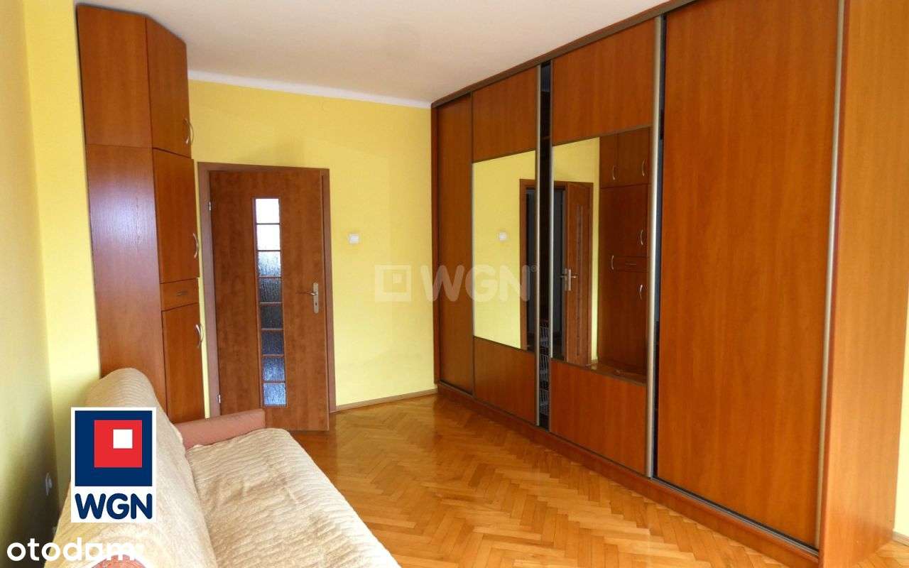 Dwupokojowe mieszkanie w centrum z parkingiem-3