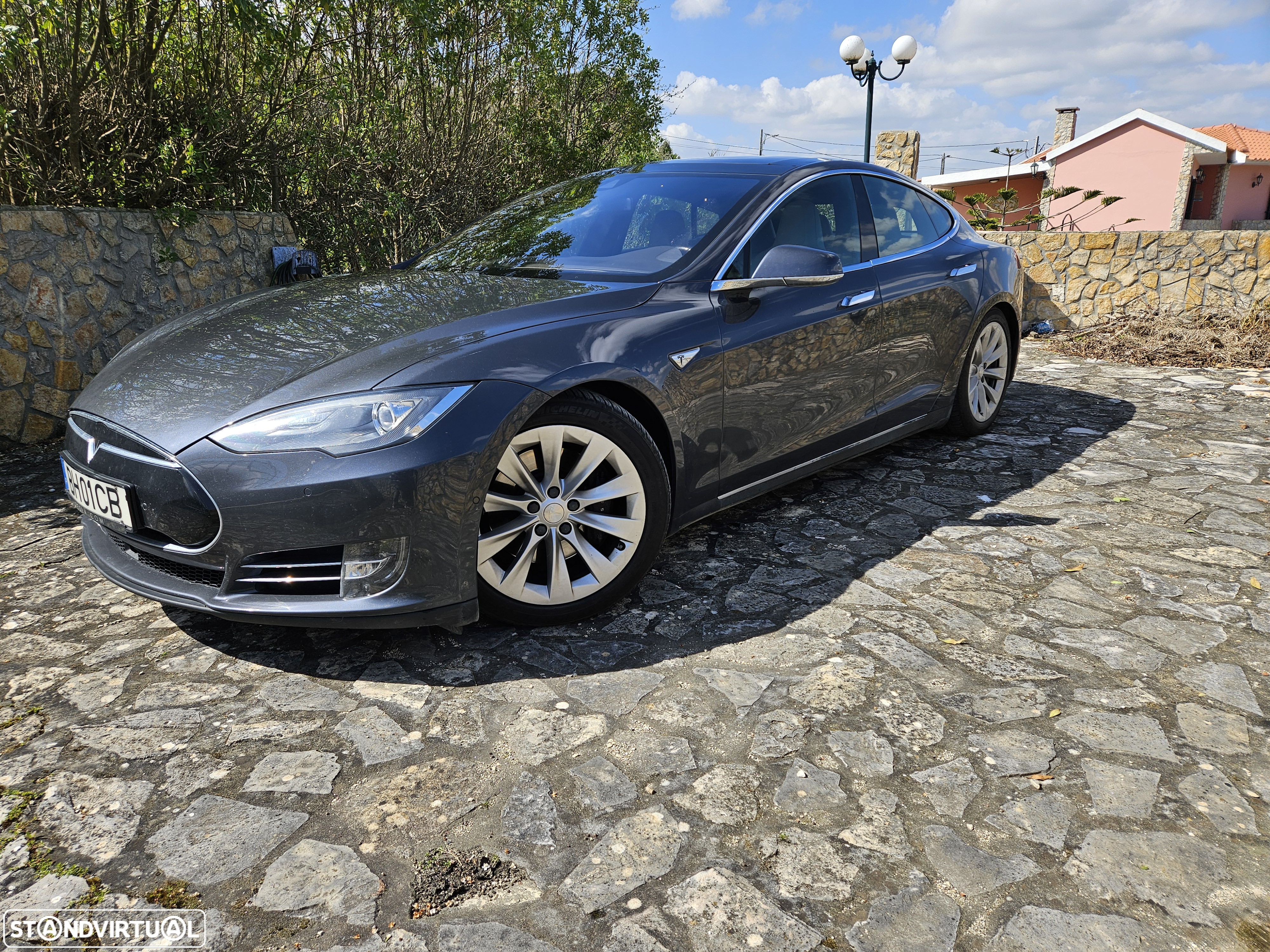 Tesla Model S 85D AWD - 4