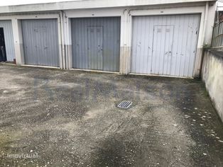 Arrenda-se Garagem/Box em Algueirão - Grande imagem: 4/5