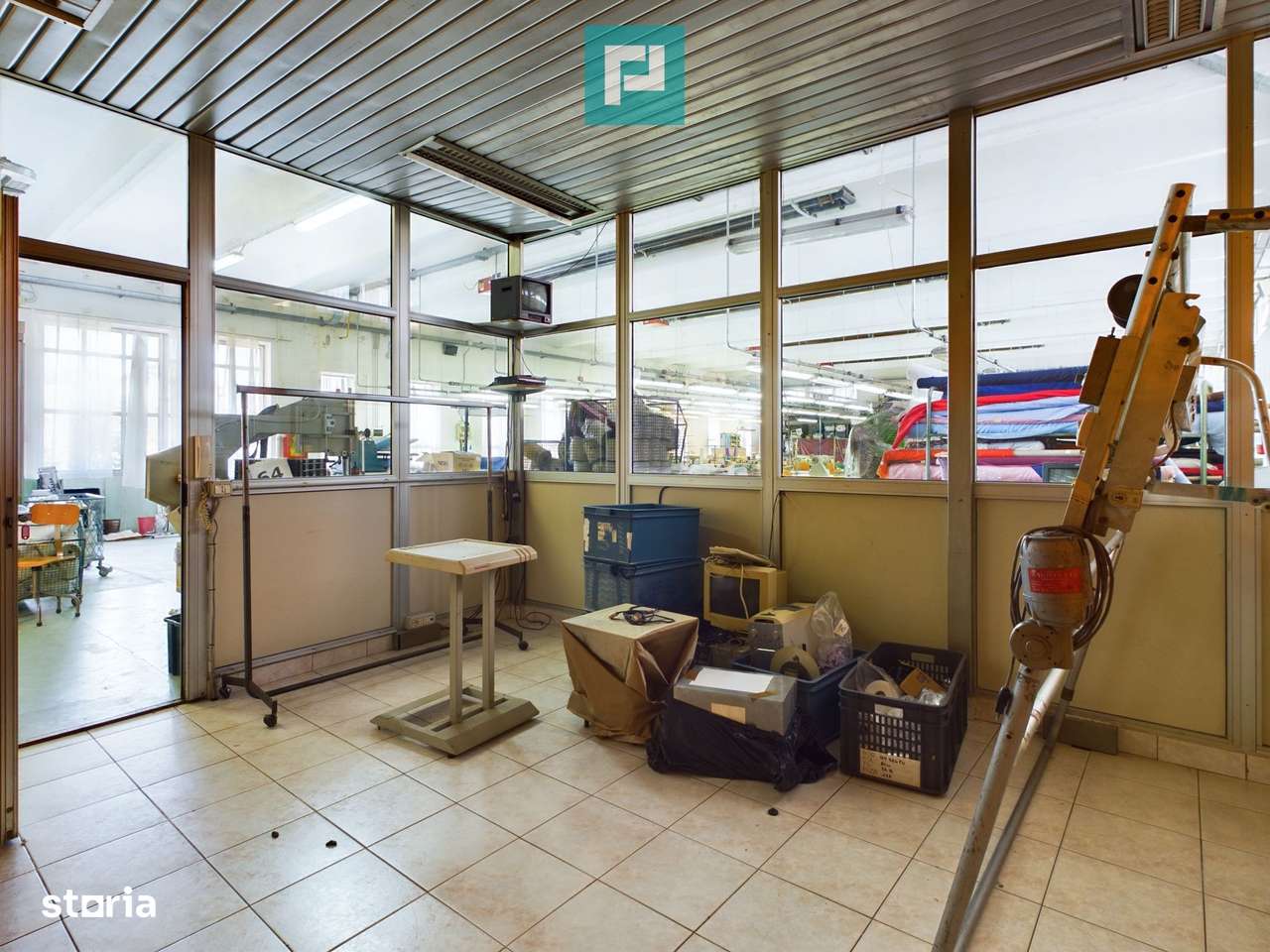 Spațiu industrial cu platformă betonată și teren - Imagine principală: 5/14