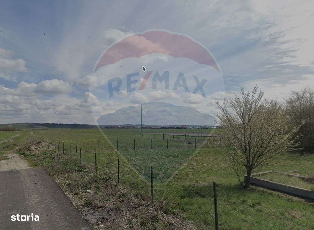 Teren intravilan, 2,900 mp Jucu de Sus, la asfalt-1