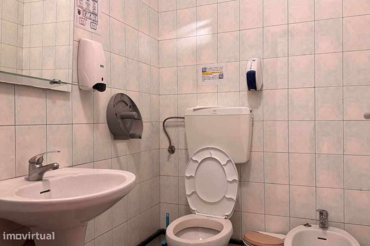 Armazém em Alféloas, Anadia-11