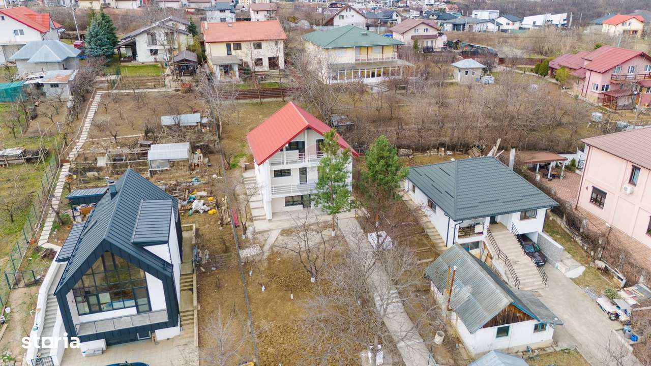 Vilă de Vânzare cu 5 Camere, Teren 1000mp - Bucium, Iași - Comision 0%-16