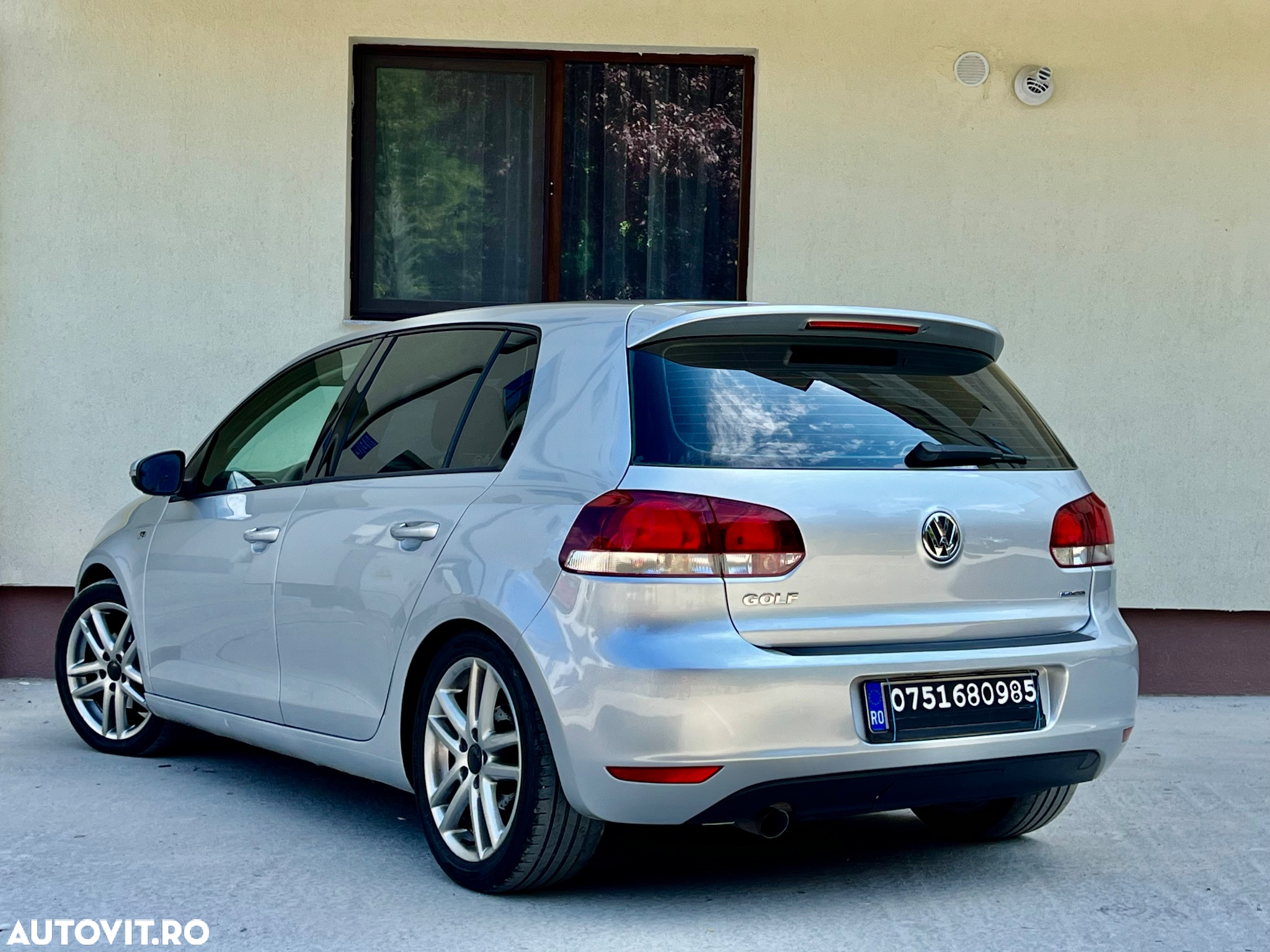 Volkswagen Golf 1.6 TDI DPF BlueMotion Technology Trendline - 3