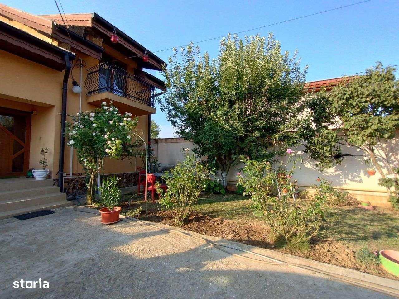 Casă Cârcea (zonă Pelendava) - Imagine principală: 3/13