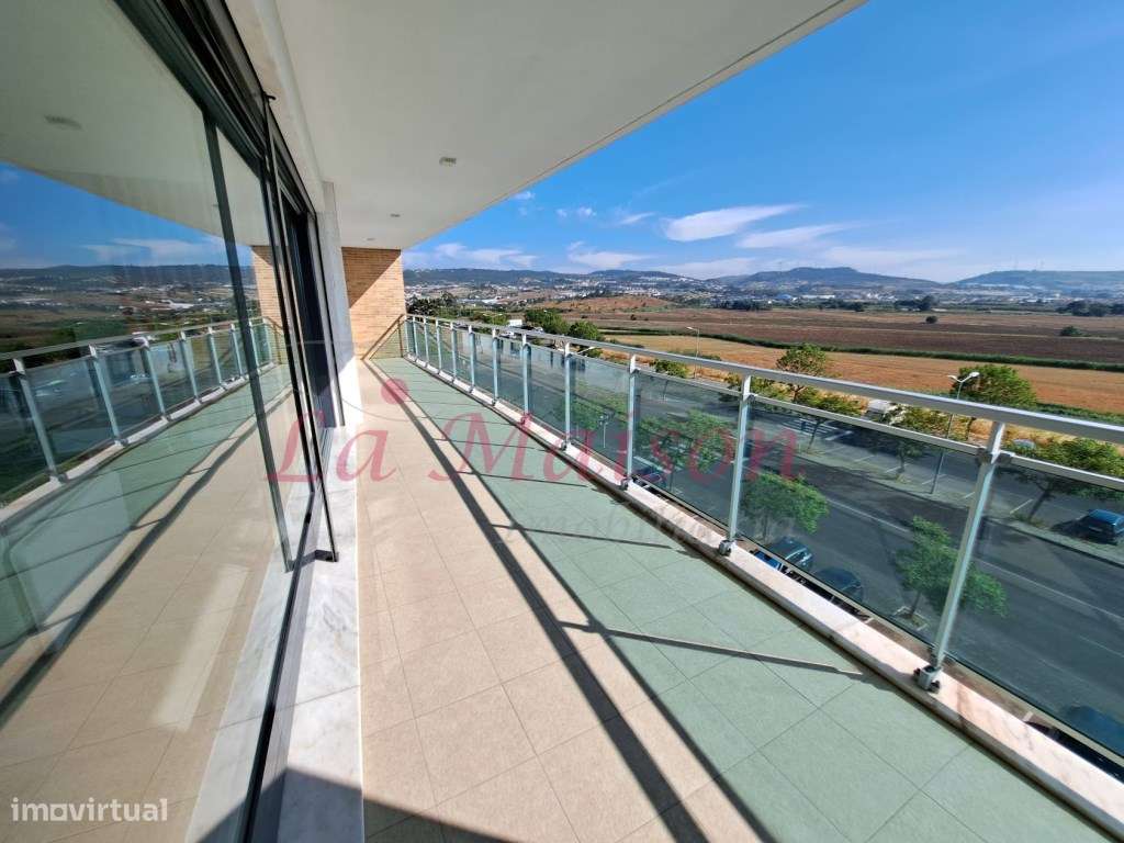 Apartamento T2 no Infantado-33