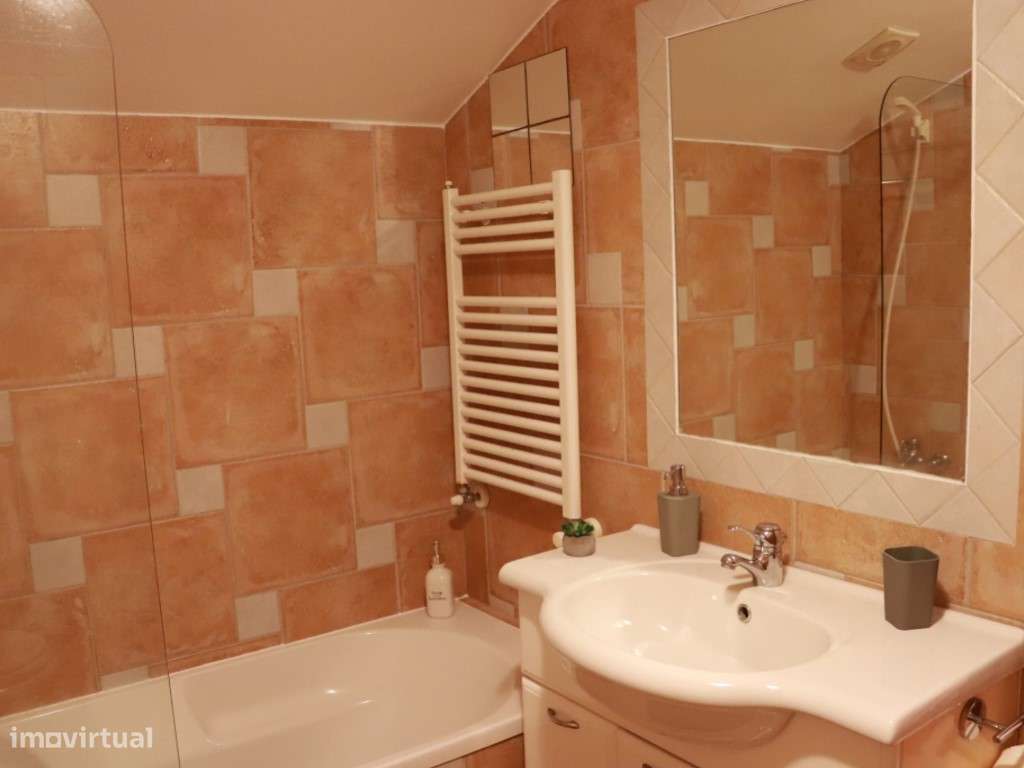 Apartamento T1+2 Duplex, em condomínio fechado, a 2 minutos da praia-41