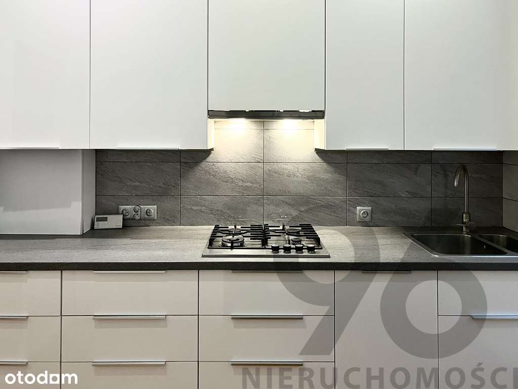 Przestronne mieszkanie w samym sercu Łodzi-3