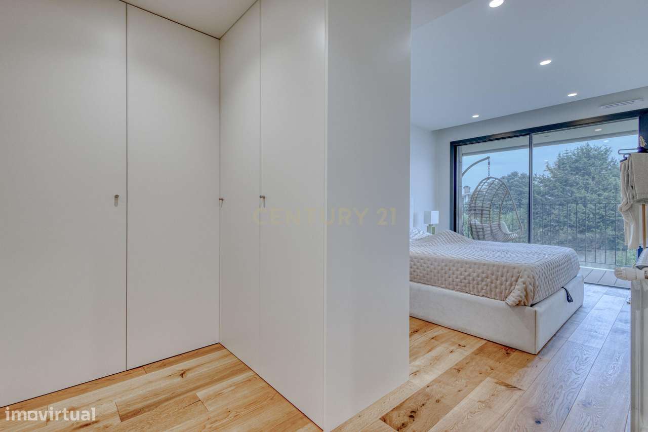 T2 Semi-Novo com varanda na Madalena-12