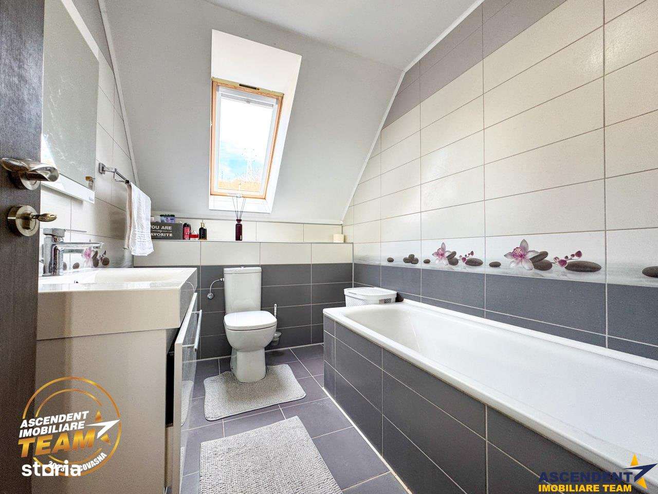 FILM& 3D! Resedinta de exceptie:eleganta spatiu,confort,Evergreen,Sfan - Imagine principală: 5/20