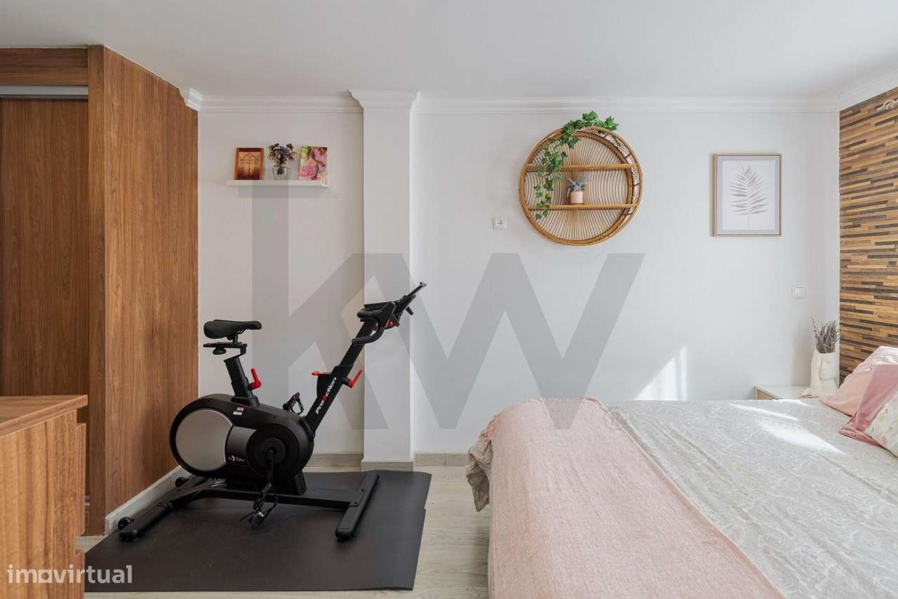 Para venda: Moradia no centro da Costa da Caparica-12