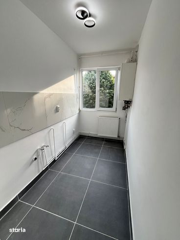 Apartament 2 camere Renovat Zona Micro 15  etajul 3 !!!-8