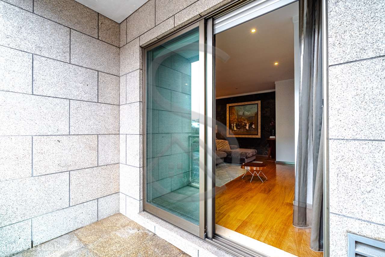Apartamento T3 de Luxo em Vilar do Paraíso e Mafamude-33