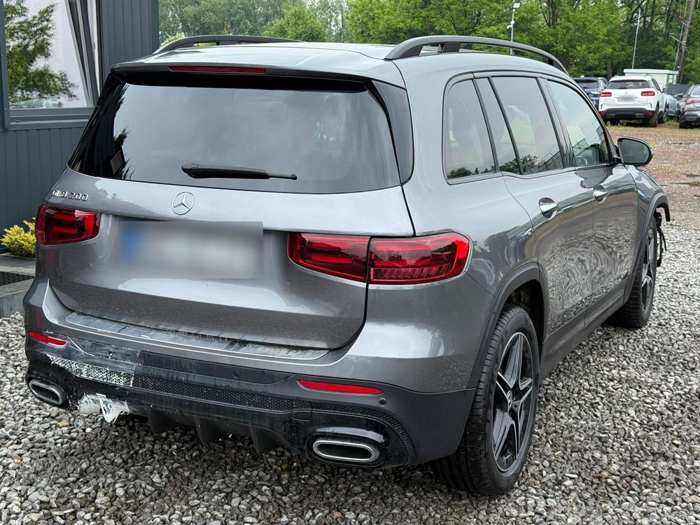 Mercedes-Benz GLB 200 AMG Line 7G-DCT 2024