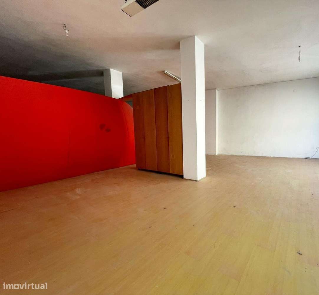 Imóvel Banco Loja no centro São João da Madeira - Grande imagem: 4/15