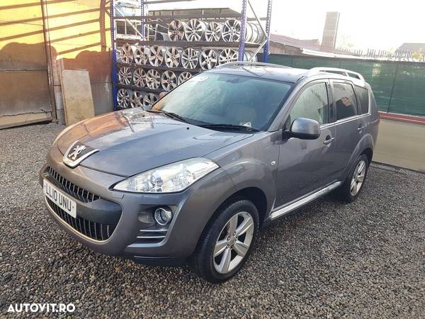 Dezmembrez Peugeot 4007 2.2 HDI 2007-2012 - 1