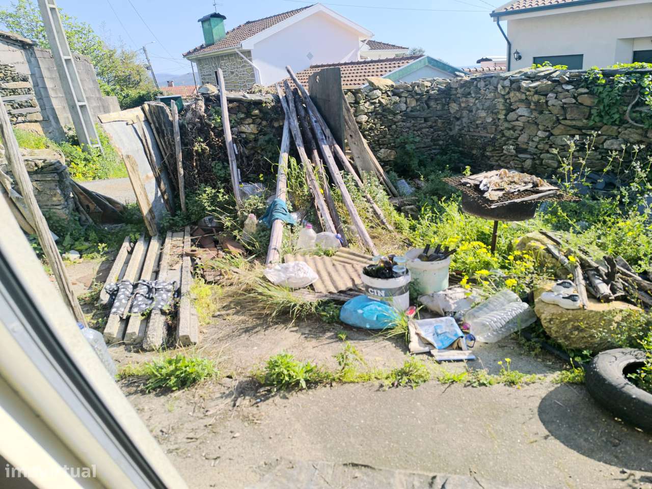Casa térrea com terreno 925 m2 em Aguiar de Sousa-11
