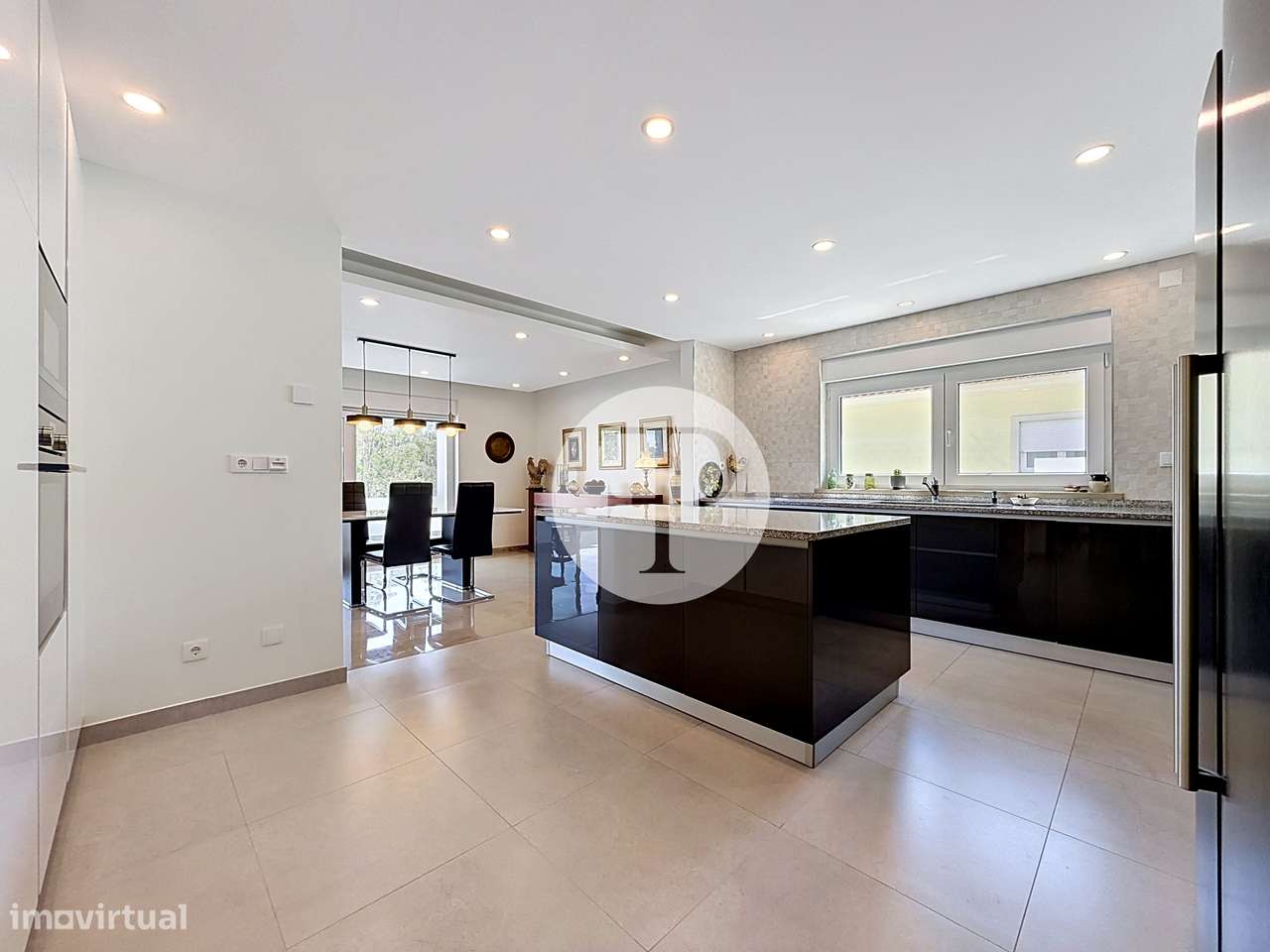 Moradia T4 contemporânea | Piscina e jardim 1.716 m² | Nadadouro-9